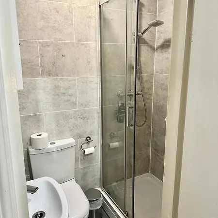 Modern En-Suite Rooms By Finsbury Park Station 8 Mins To King'S Cross By Tube Londres Exterior foto