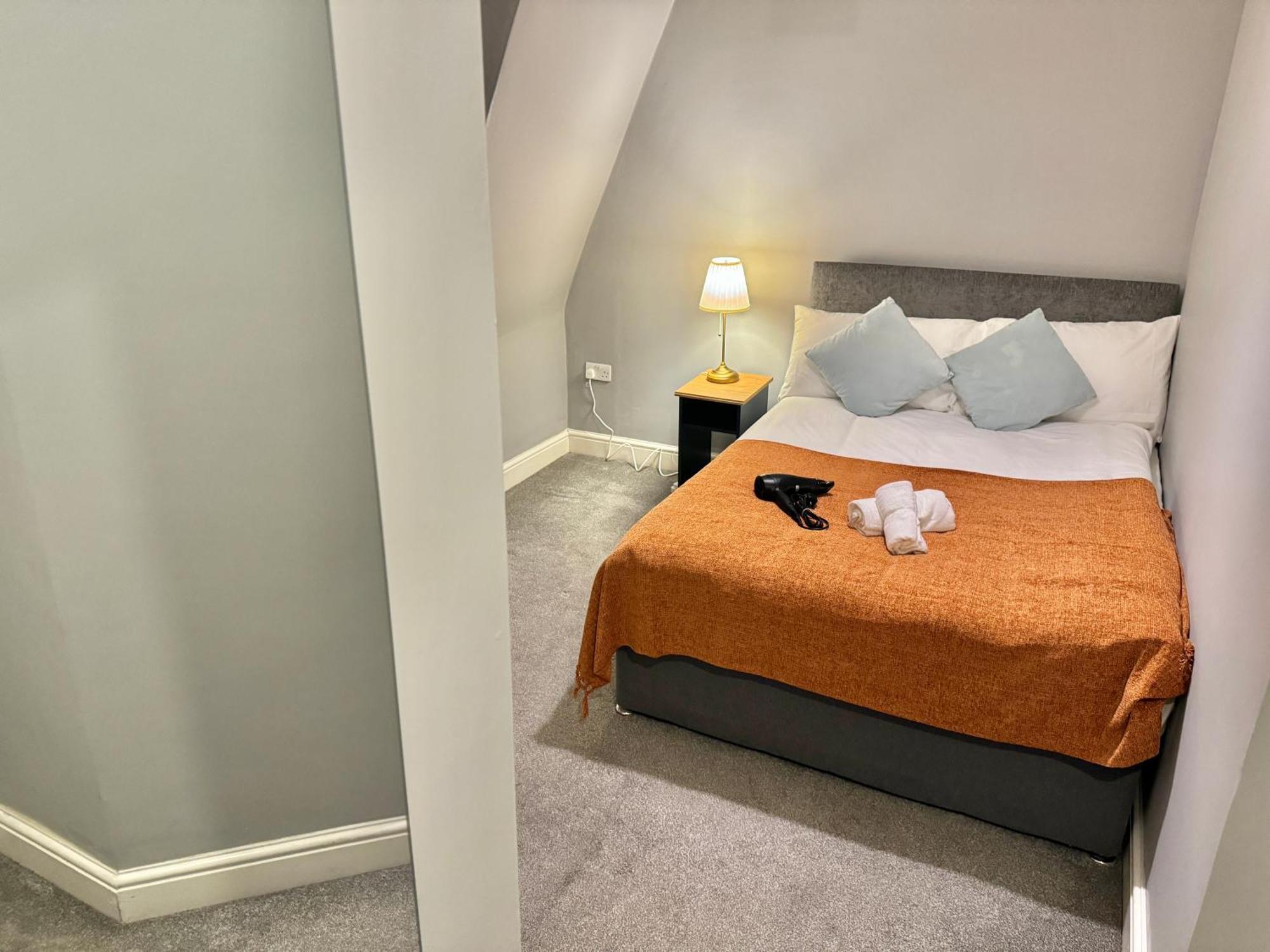 Modern En-suite By Finsbury Park Station 8 Mins To King's Cross By Tube * Лондон