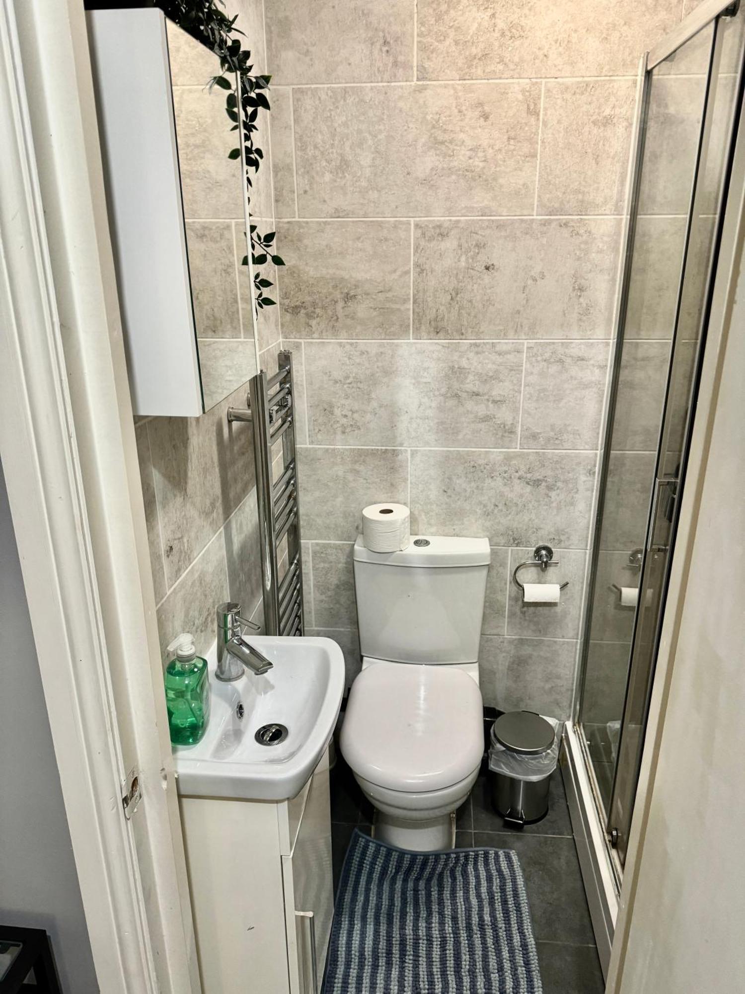 Проживание в семье Modern En-suite By Finsbury Park Station 8 Mins To King's Cross By Tube