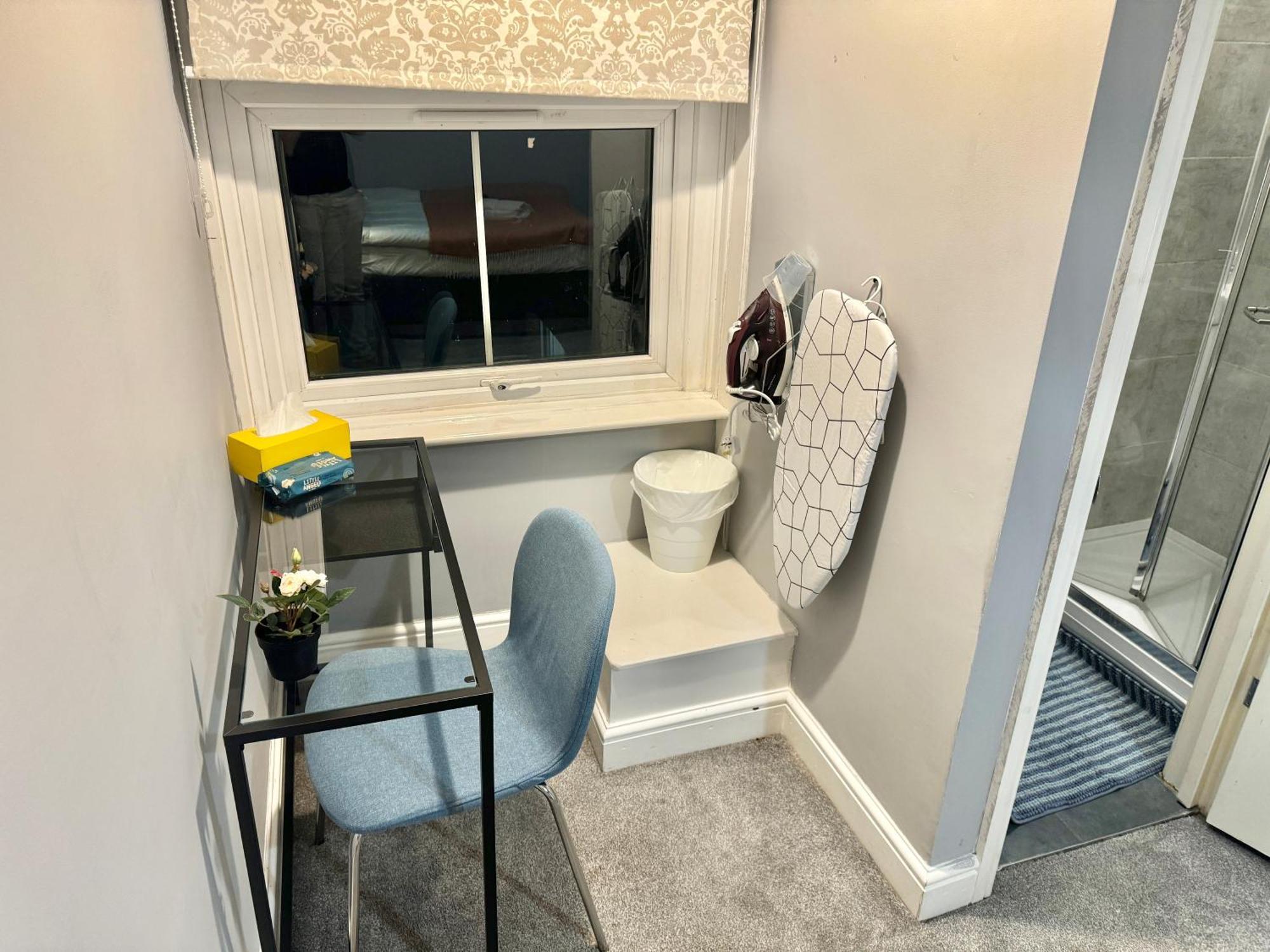 Modern En-suite By Finsbury Park Station 8 Mins To King's Cross By Tube London