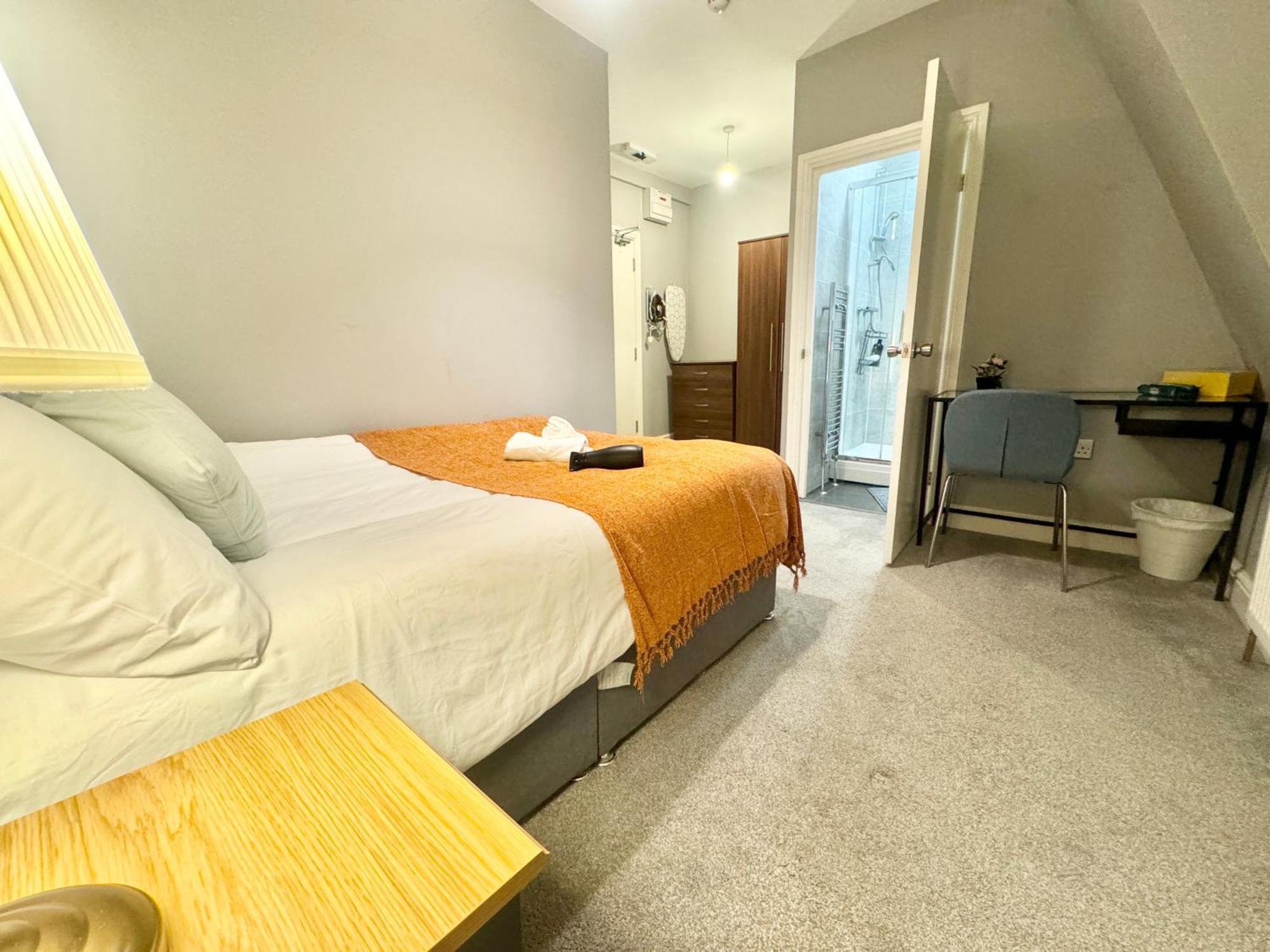 Homestay Modern En-suite By Finsbury Park Station 8 Mins To King's Cross By Tube