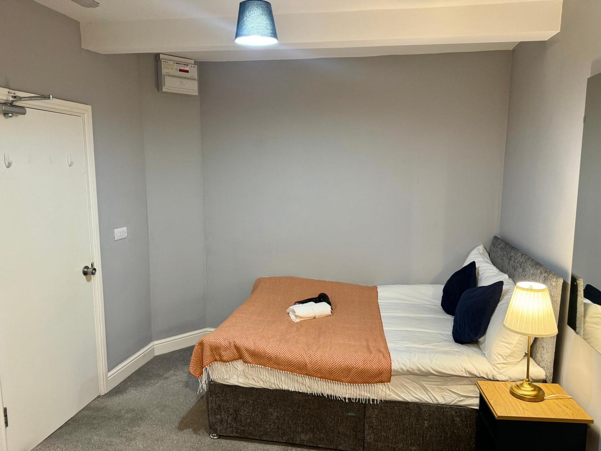 Homestay Modern En-suite By Finsbury Park Station 8 Mins To King's Cross By Tube